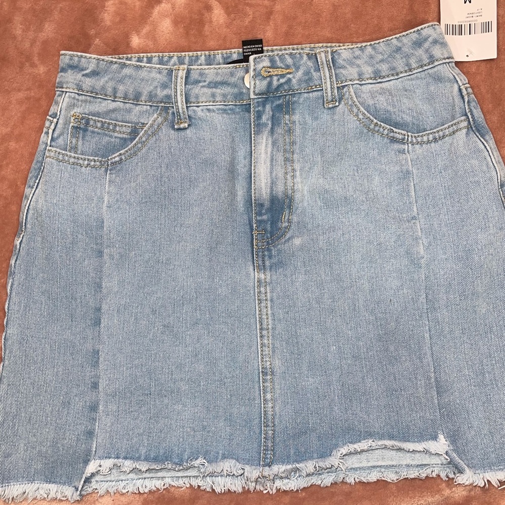 FOREVER 21. DENIM SKIRT